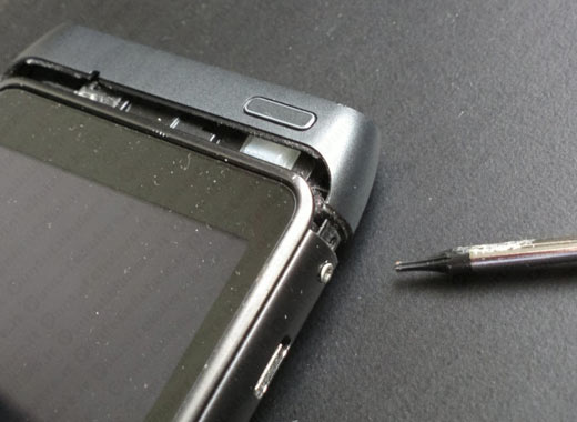 Come sostituire batteria nokia n8